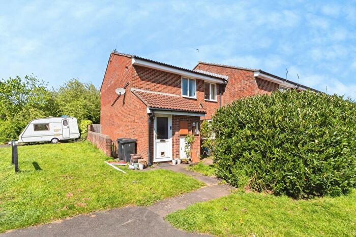 2 Bedroom Flat For Sale In Atlas Close, Fishponds, Bristol, BS5