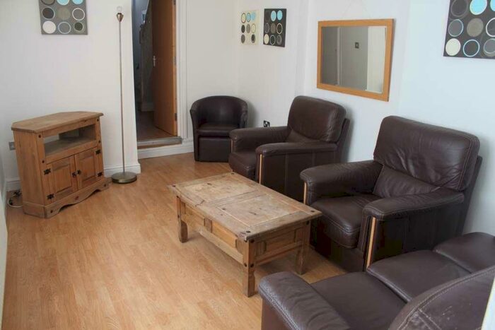 6 Bedroom Terraced House To Rent In Alfred Street, Roath, Cardiff, CF24