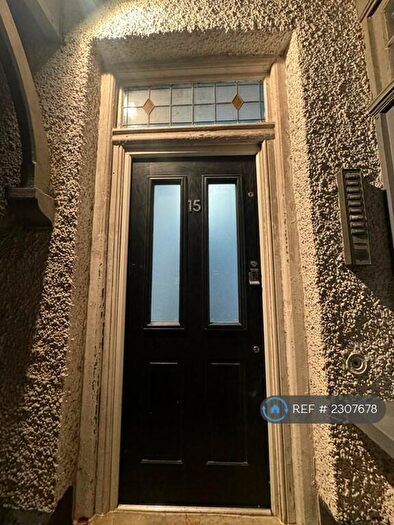 2 Bedroom Flat To Rent In Campden Road, South Croydon, CR2