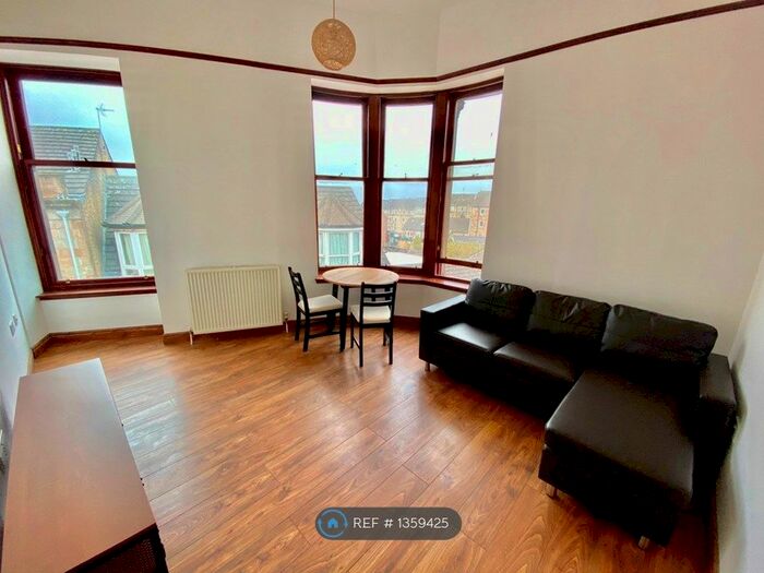 1 Bedroom Flat To Rent In Broomlands Street, Paisley, PA1