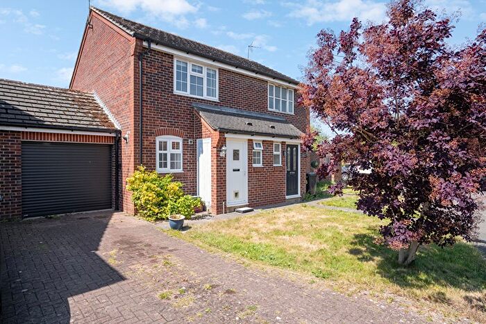 2 Bedroom Semi-Detached House To Rent In Blackwater Way, Didcot, OX11