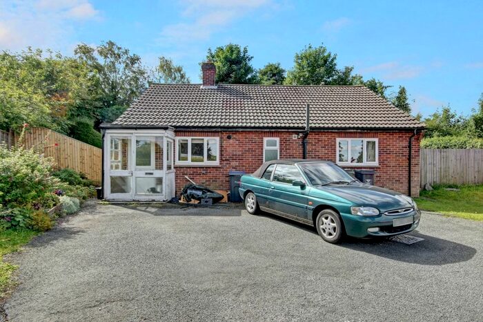 3 Bedroom Bungalow To Rent In Salisbury Road, Marlborough, SN8
