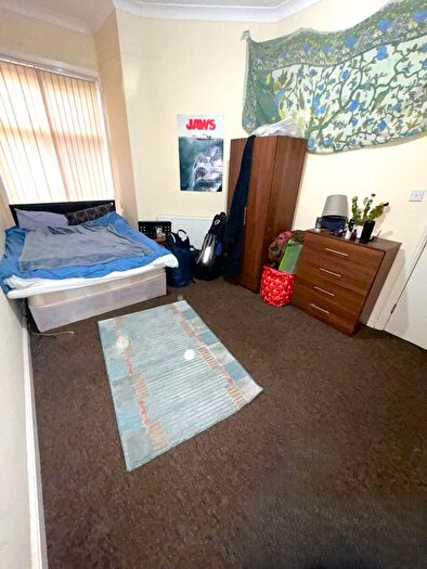 5 Bedroom Terraced House To Rent In Cardigan Road, Hyde Park, Leeds, LS6