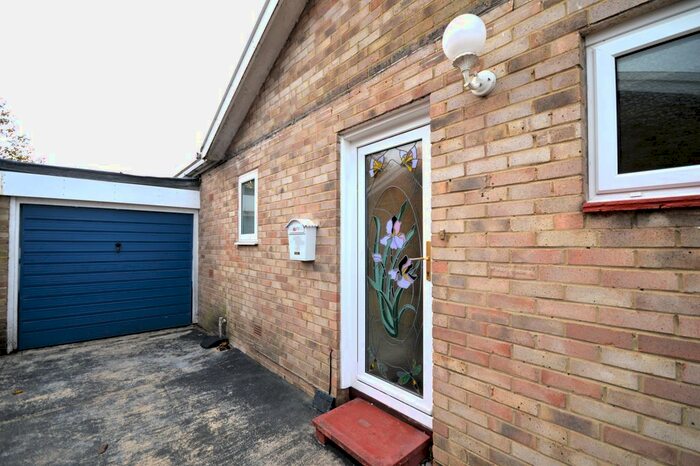 3 Bedroom Bungalow To Rent In Thurlow Close, Amesbury, Salisbury, SP4