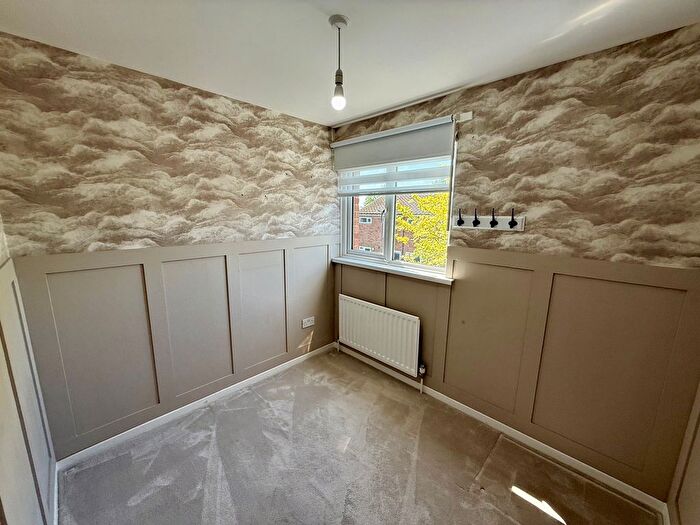 2 Bedroom Flat To Rent In Craigmillar Avenue, Newcastle Upon Tyne, NE5