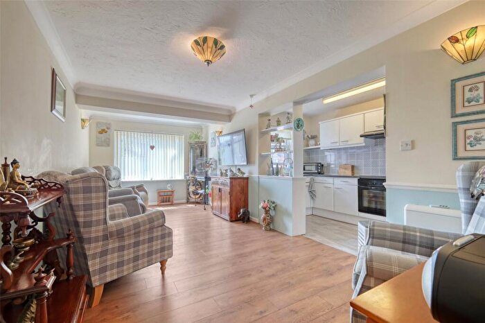 2 Bedroom Apartment For Sale In The Mallards, High Street, Great Wakering, Southend On Sea, SS3