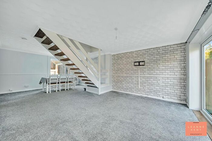 3 Bedroom Terraced House For Sale In Gruffydd Drive, Caerphilly, CF83