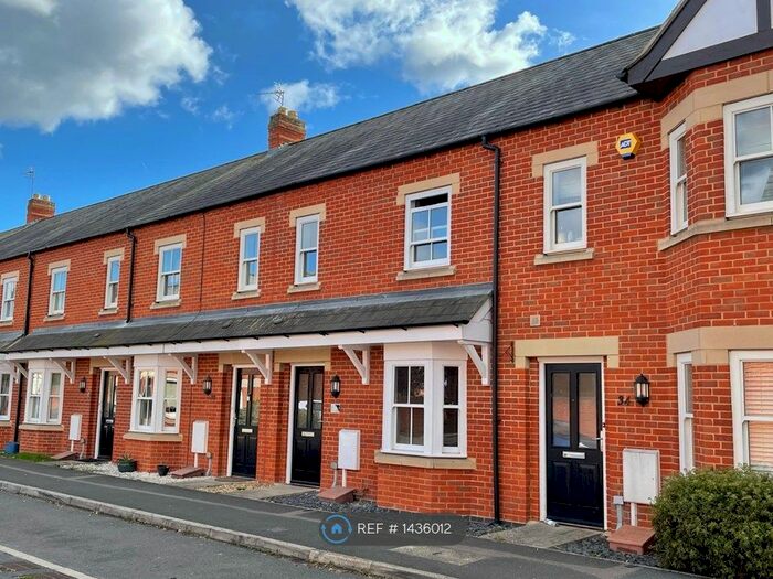 3 Bedroom Terraced House To Rent In Barr Piece, Wolverton, Milton Keynes, MK12