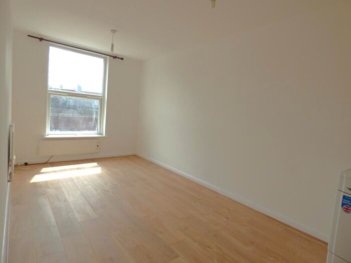 2 Bedroom Flat To Rent In Culver Street East, Colchester, CO1