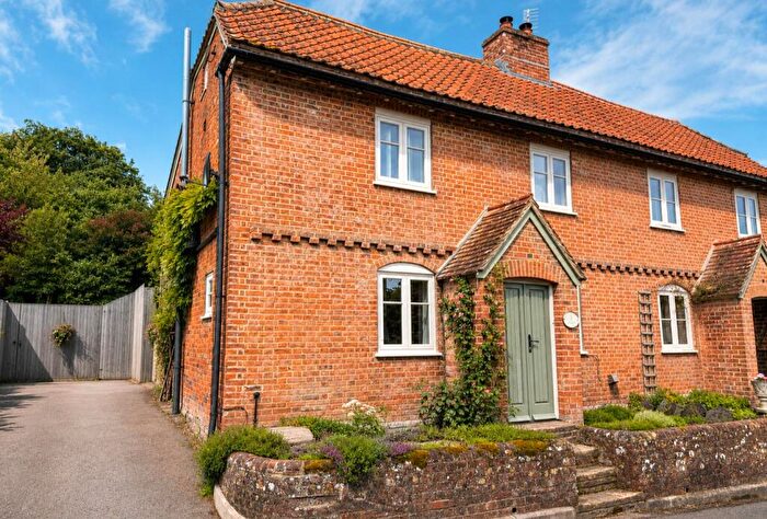 3 Bedroom Semi-Detached House For Sale In Court Lane, Bratton, BA13