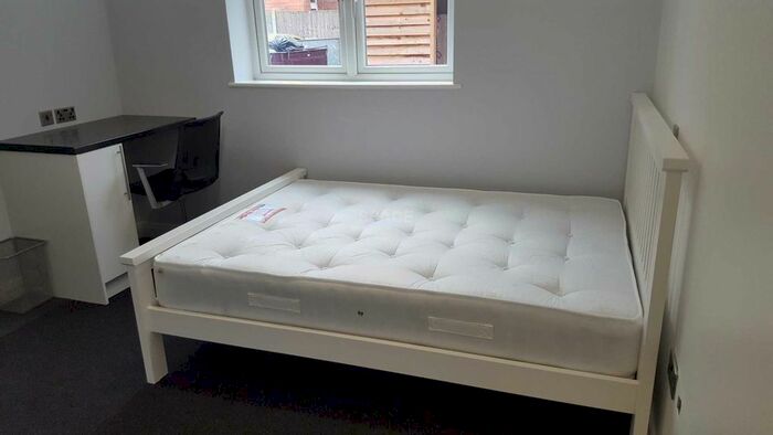 1 Bedroom Studio To Rent In Northumberland Avenue, Reading, RG2