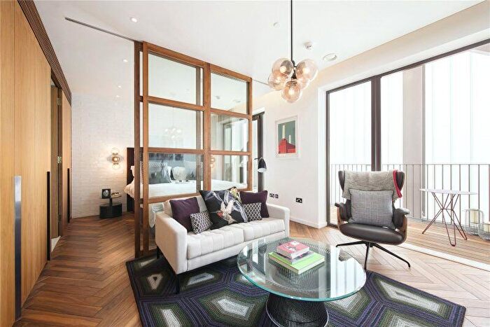 Flat To Rent In Ambassador Building, Embassy Gardens, London, SW11