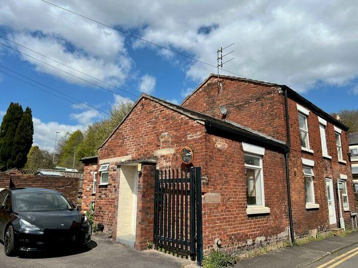 1 Bedroom Flat To Rent In Rood Hill, Congleton, CW12