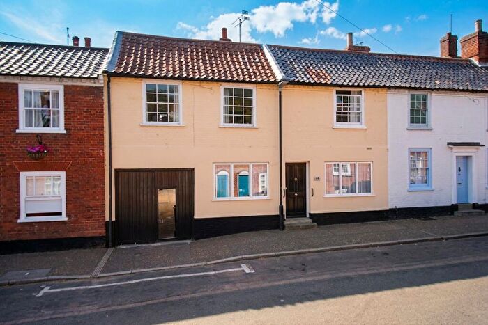 4 Bedroom Terraced House For Sale In High Street, Loddon, Norwich, NR14