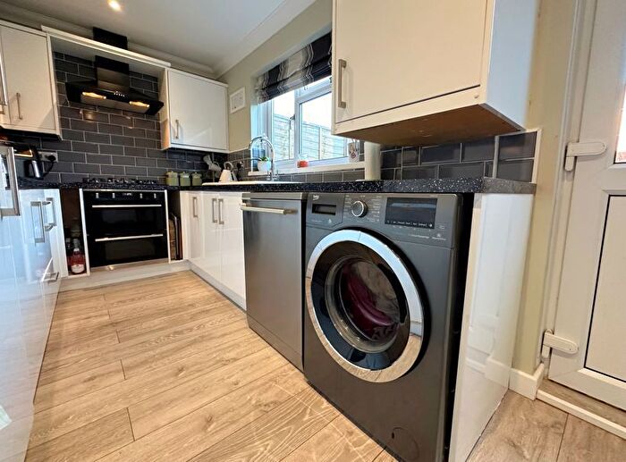 3 Bedroom Terraced House For Sale In Dryden Avenue, Portsmouth, PO6