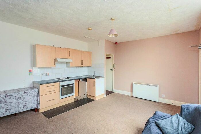 1 Bedroom Flat To Rent In Alexandra Road, Blackpool, Lancashire, FY1