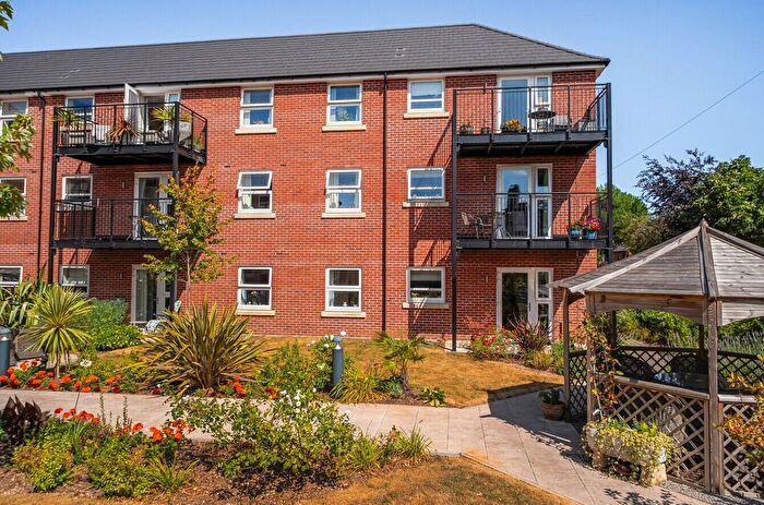 2 Bedroom Flat For Sale In Willand Road, Cullompton, EX15