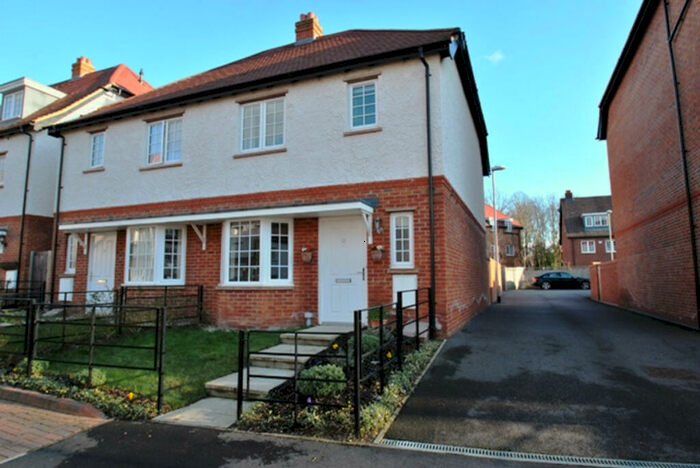 3 Bedroom Semi-Detached House To Rent In Bowyer Drive, Letchworth Garden City, SG6