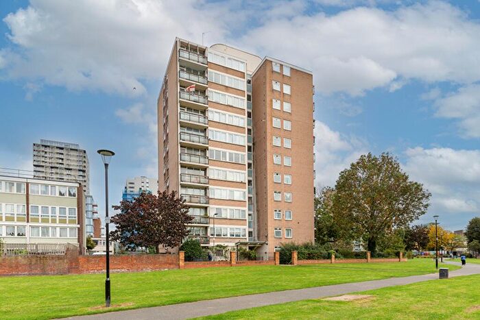 1 Bedroom Flat For Sale In Maidstone House, Carmen Street, Poplar, E14