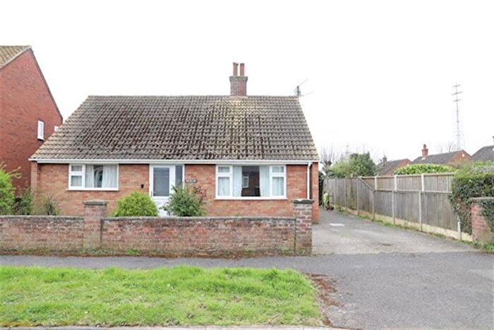 3 Bedroom Bungalow For Sale In Kings Crescent, PE21