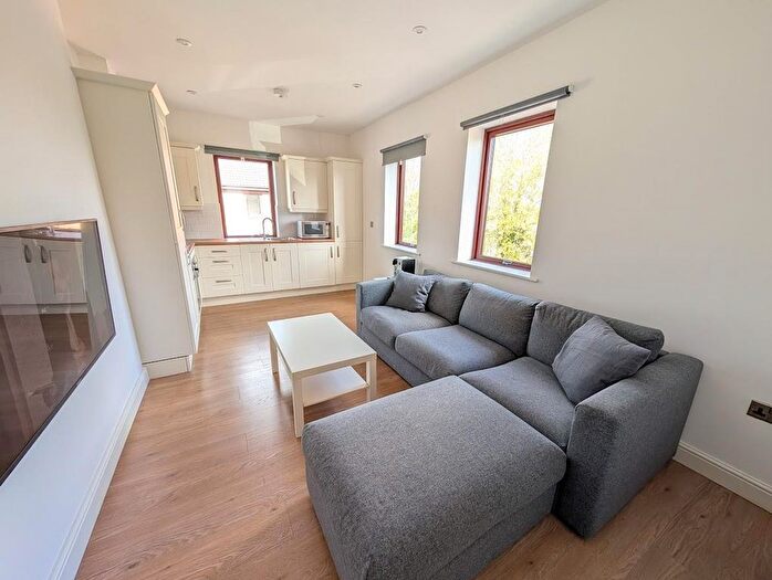 1 Bedroom Flat For Sale In Unit, Midland Way, Thornbury, BS35