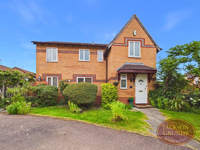 4 Bedroom Detached House For Sale In Weggs Farm Road, Duston, NN5