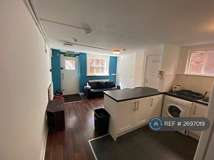 3 Bedroom Flat To Rent In Seel Street, Liverpool, L1