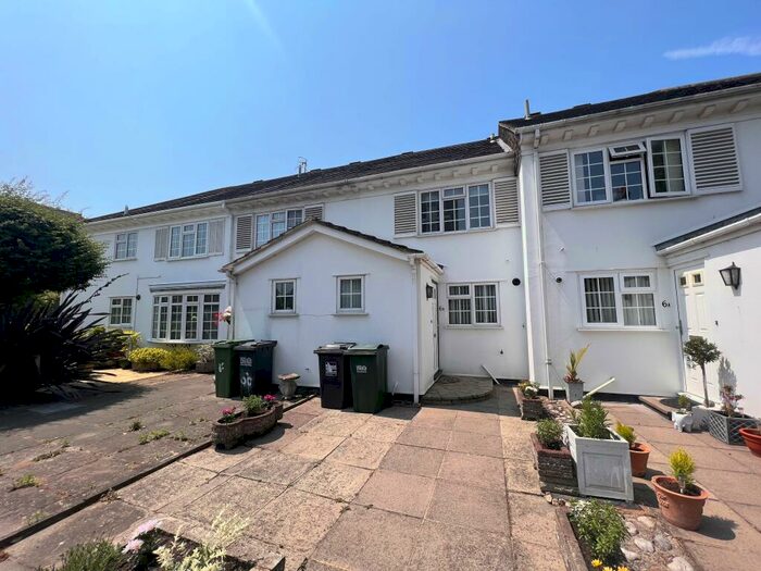 2 Bedroom Terraced House To Rent In Grange Road, BN21