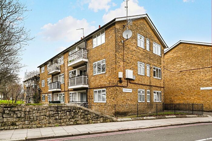 2 Bedroom Flat For Sale In Colborne House, Poplar, E14