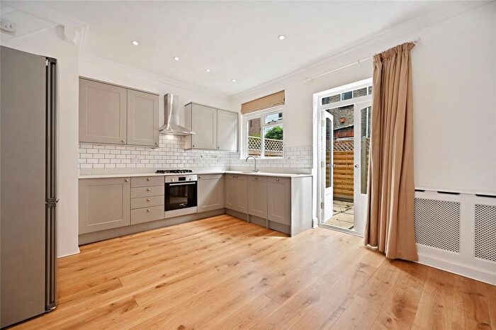 3 Bedroom Terraced House To Rent In Galloway Road, London, W12