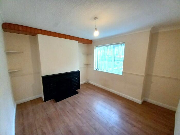 3 Bedroom End Of Terrace House For Sale In Bangor, Gwynedd, LL57