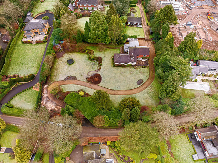 6 Bedroom Detached House For Sale In Station Road, Caterham, CR3