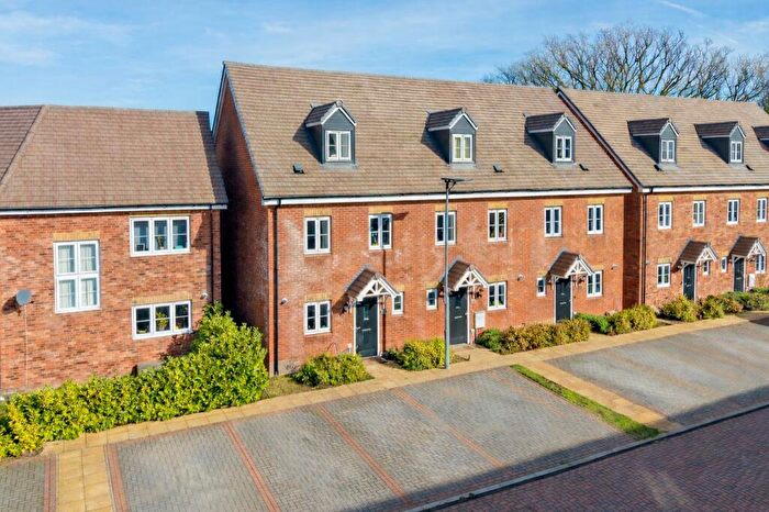 3 Bedroom Semi Detached House For Sale In Fenstanton, Huntingdon, Cambridgeshire, PE28