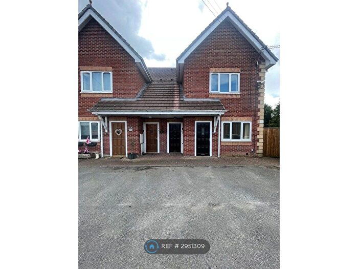 2 Bedroom Flat To Rent In Fletcher St, Bolton, BL3