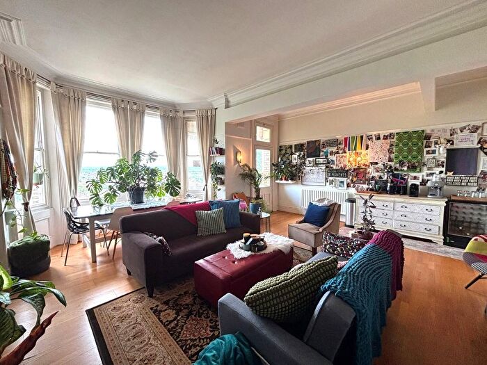 2 Bedroom Flat To Rent In Ross Road, South Norwood, London, SE25