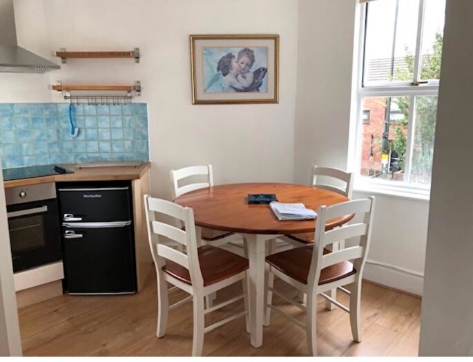 1 Bedroom Maisonette To Rent In Kingston Road, London, SW19