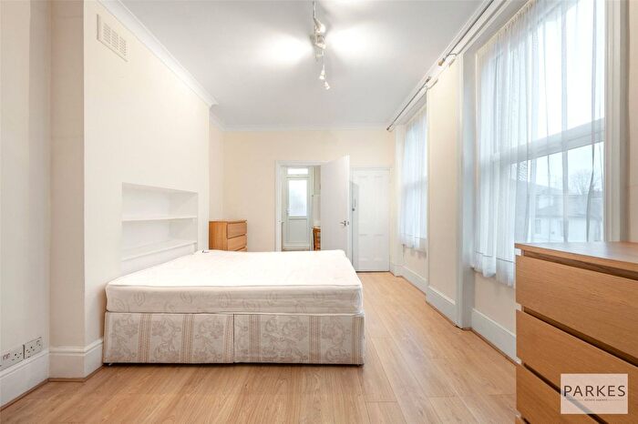 1 Bedroom Flat To Rent In Uxbridge Road, London, W12