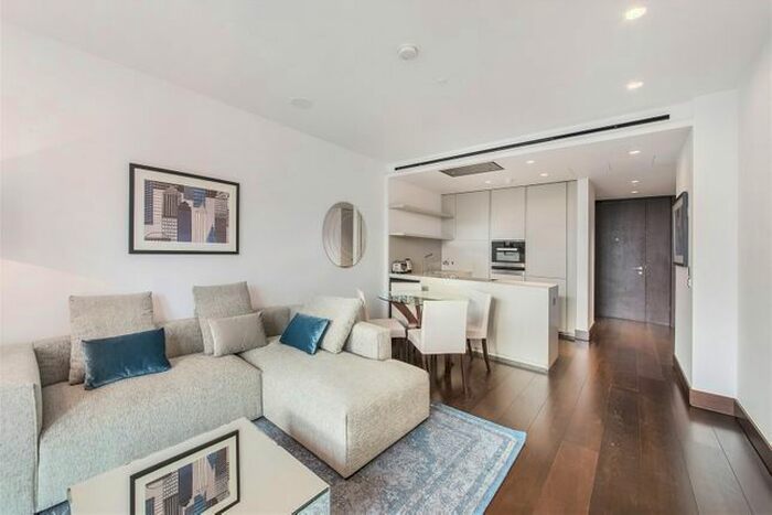 2 Bedroom Flat To Rent In Kings Gate Walk, London, SW1E