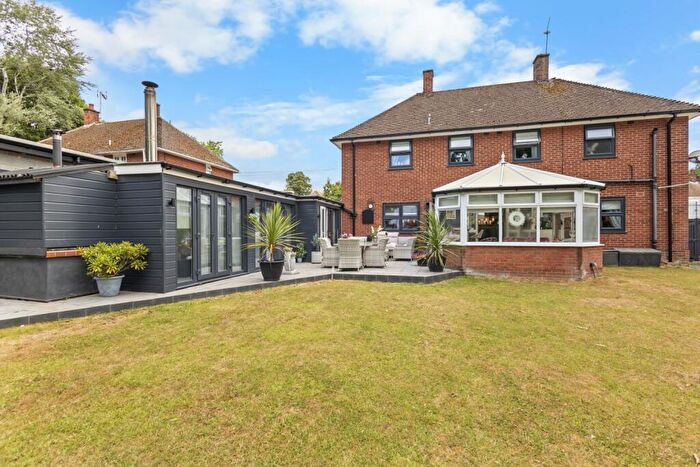 4 Bedroom Detached House For Sale In Hindoostan Avenue, Wigston, Leicestershire, LE18