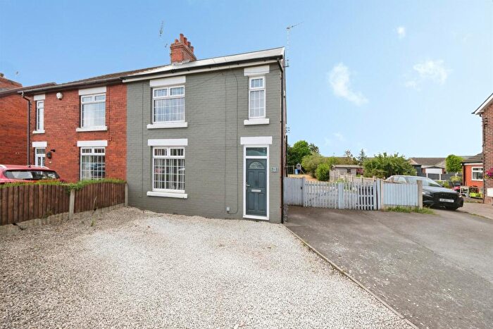 3 Bedroom Semi-Detached House For Sale In Barlborough Road, Clowne, Chesterfield, S43