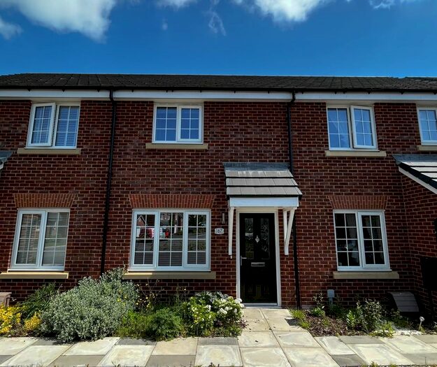 2 Bedroom Mews To Rent In Maxy House Road, Cottam, Preston, PR4