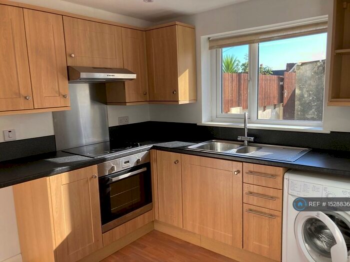 Studio To Rent In Mount Gould Road, Plymouth, PL4