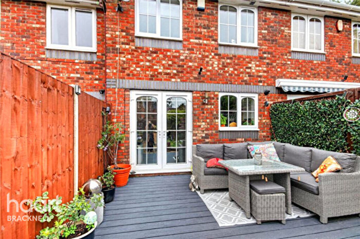 3 Bedroom Terraced House For Sale In Hebbecastle Down, Bracknell, RG42