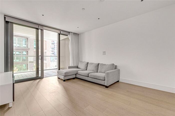 2 Bedroom Flat To Rent In Chartwell House, Palmer Road, SW11
