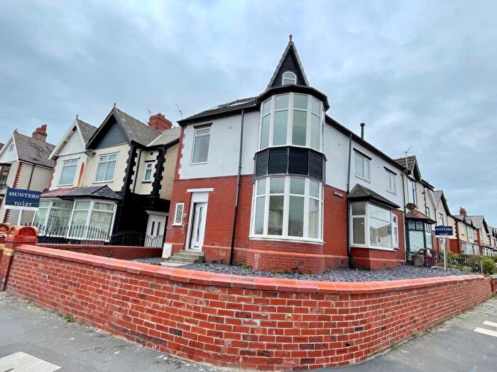 2 Bedroom Flat To Rent In Cavendish Road, Bispham, Blackpool, FY2