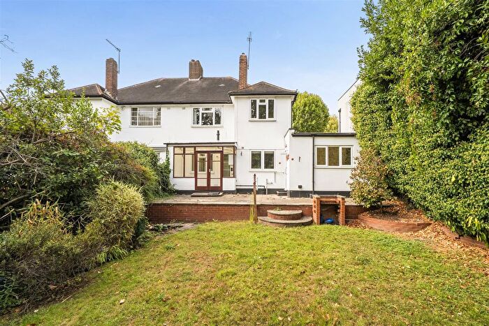 4 Bedroom Semi Detached House For Sale In Mayfields, Wembley Park, HA9