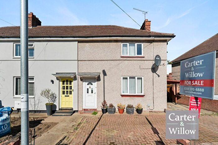 2 Bedroom End Of Terrace House For Sale In Greenwood Avenue, Dagenham, RM10