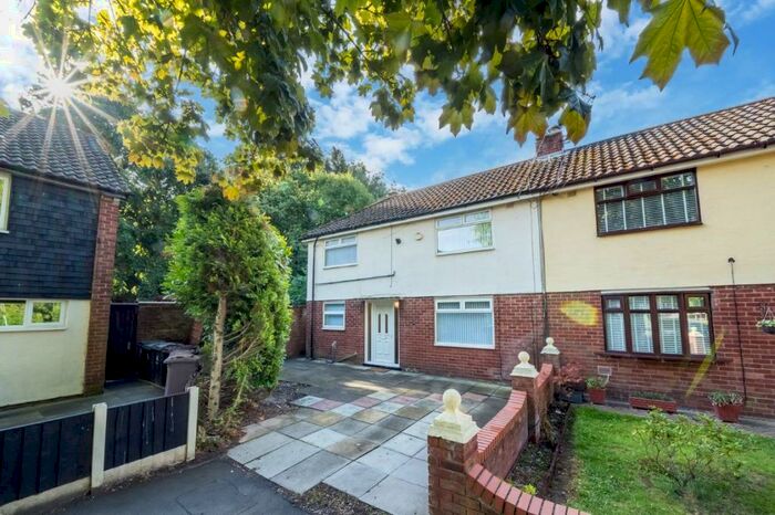 4 Bedroom Semi-Detached House To Rent In Frederick Lunt Avenue, Knowsley, Prescot, L34