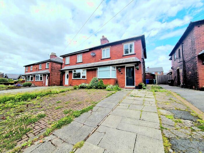 3 Bedroom Semi-Detached House To Rent In Turks Road, Radcliffe, M26