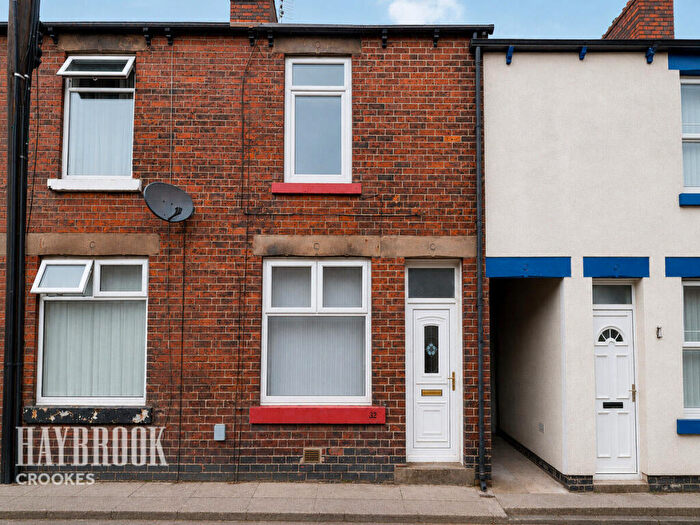 2 Bedroom Terraced House For Sale In Loxley View Road, Sheffield, S10